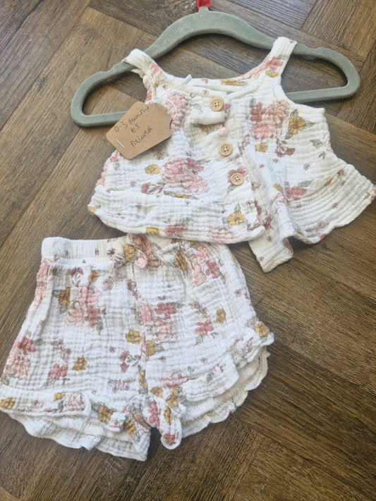 Floral summer set preloved